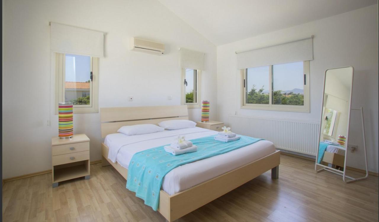 Soothing Sunset Villa With Private Pool, 200M From The Beach Perivolia Buitenkant foto